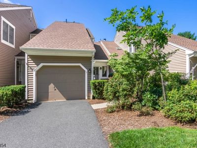 7 Dorset Ln