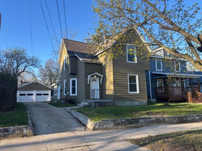 924 Worden St SE