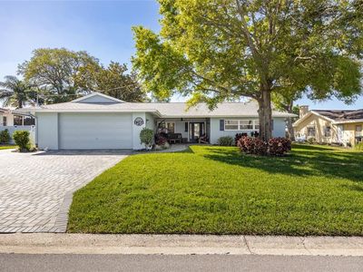 1281 Saint Andrews Dr