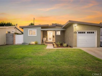 3265 Senasac Ave