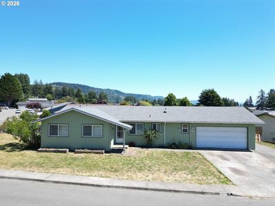 Property at 824 Kevin Pl, Brookings, OR