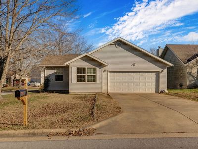 Property at 860 W Hickory Nut Court, Nixa, MO