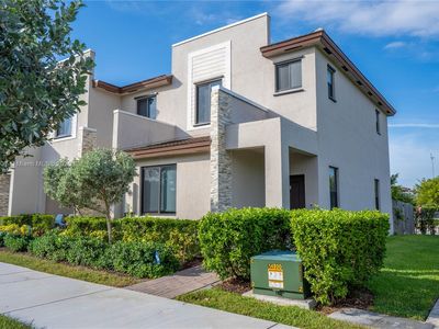 561 NE 208th Ter #561