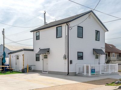 1100 West Ave
