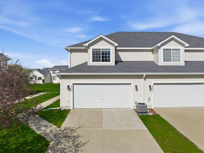 656 SE Williams Ct