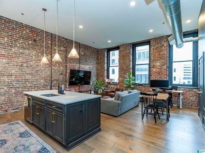 2015 1st Ave N #2C