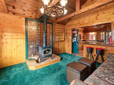 376 Pine Hill Dr
