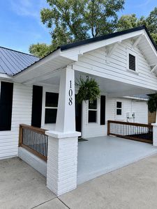 108 Boggs Dr