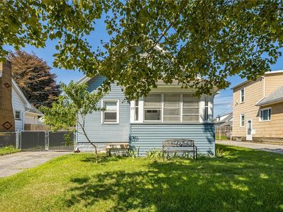 59 California Dr