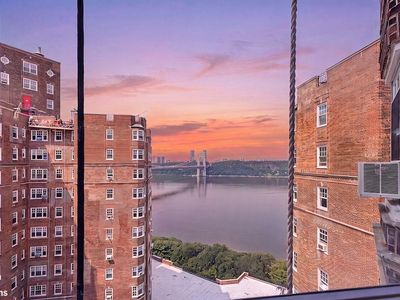 200 Cabrini Blvd APT 104