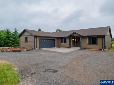 38712 River Dr