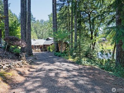 2111 W Hanks Lake Road