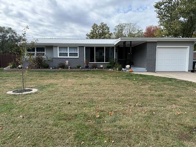 1211 Roosevelt Dr