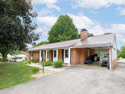 1106 Roundtree Dr