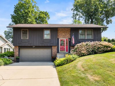 2517 Woodland Dr