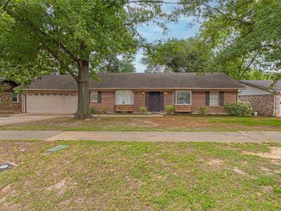 2930 Roanoke Ln