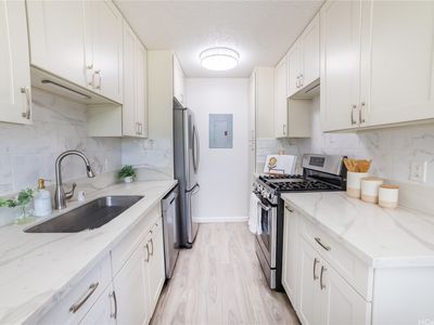 91-1170 Puamaeole St APT 9R
