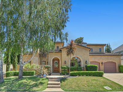 922 Shore Breeze Dr