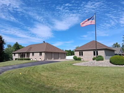 N1434 Highgreen Ct