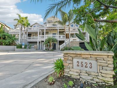 2523 Navarra Dr UNIT 100