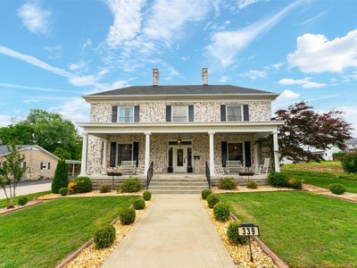 339 W Cedar St