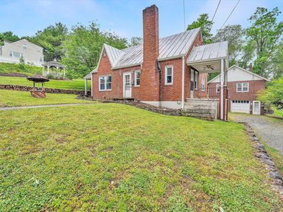 114 W Church St