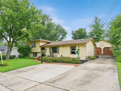 330 Greenfield Pkwy