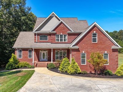 140 Barker Rd SW