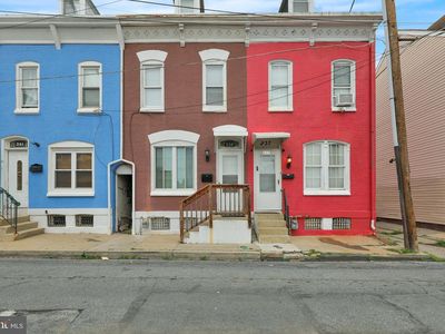 239 Mulberry St