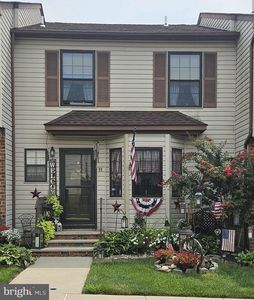 11 Bordenshire Dr
