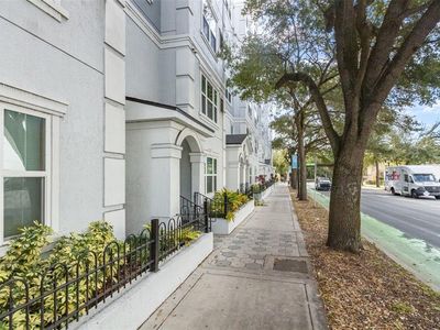 202 E South St UNIT 5051