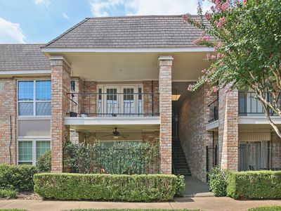 2224 S Piney Point Rd APT 216