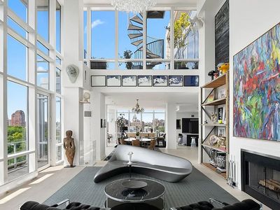 111 Central Park N