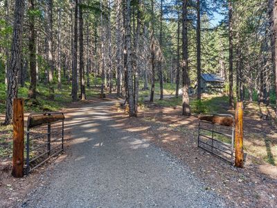 25 Chuckwagon Rd