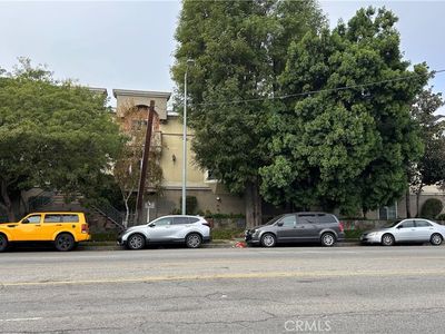 7035 Woodley Ave UNIT 102