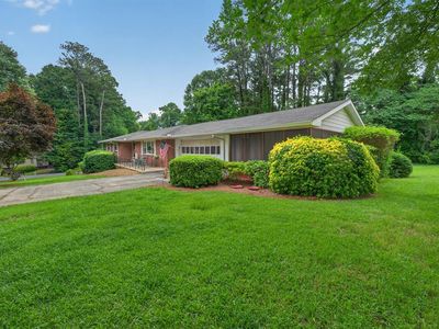 940 Chesterfield Dr