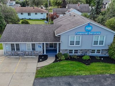 75 Maple Rd
