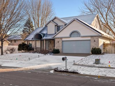 640 10TH AVENUE NORTH North