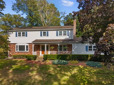 2 Brookfield Drive