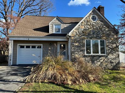 Property at 6 Smallwood Pl, N White Plains, NY