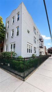 1646 Benson Ave