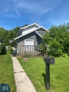 2103 S Burlington Dr