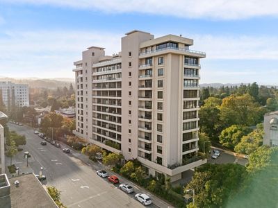 40 W 3rd Ave APT 1003