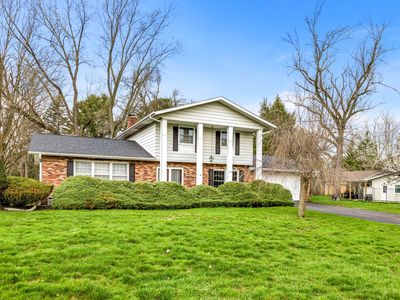 255 Watkins Ln