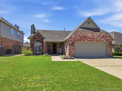 3827 W Galveston Pl