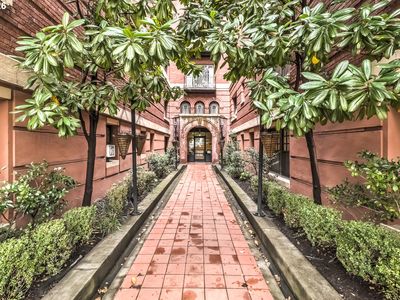 1829 NW Lovejoy St Unit 103