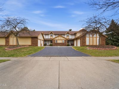 Property at 5662 Tibaron Ln #B, Toledo, OH