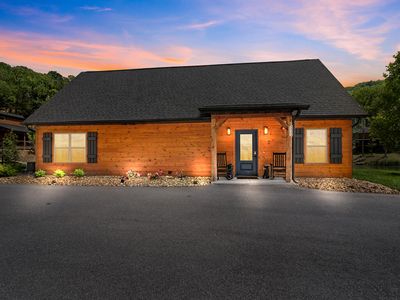 523 Tall Timbers Way