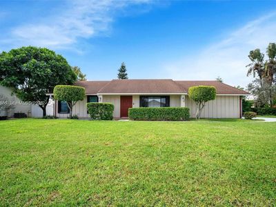 372 NW 35th Pl