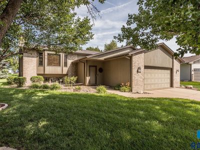 2805 S Whetstone Cir